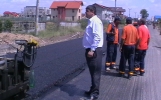 Asfaltare drumuri, amenajări podețe